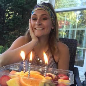 Meet your Posher, Devan